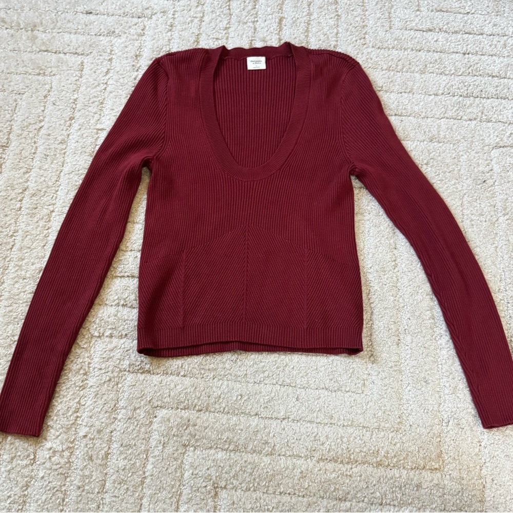 Abercrombie & Fitch Deep V-Neck Ribbed Sweater - Burgundy